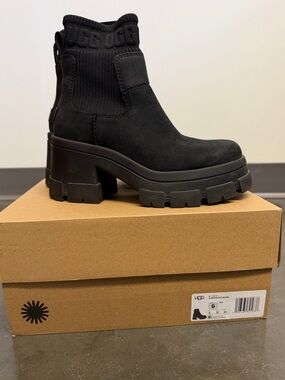 UGG Chelsea Black Chunky Heel Boot - Women